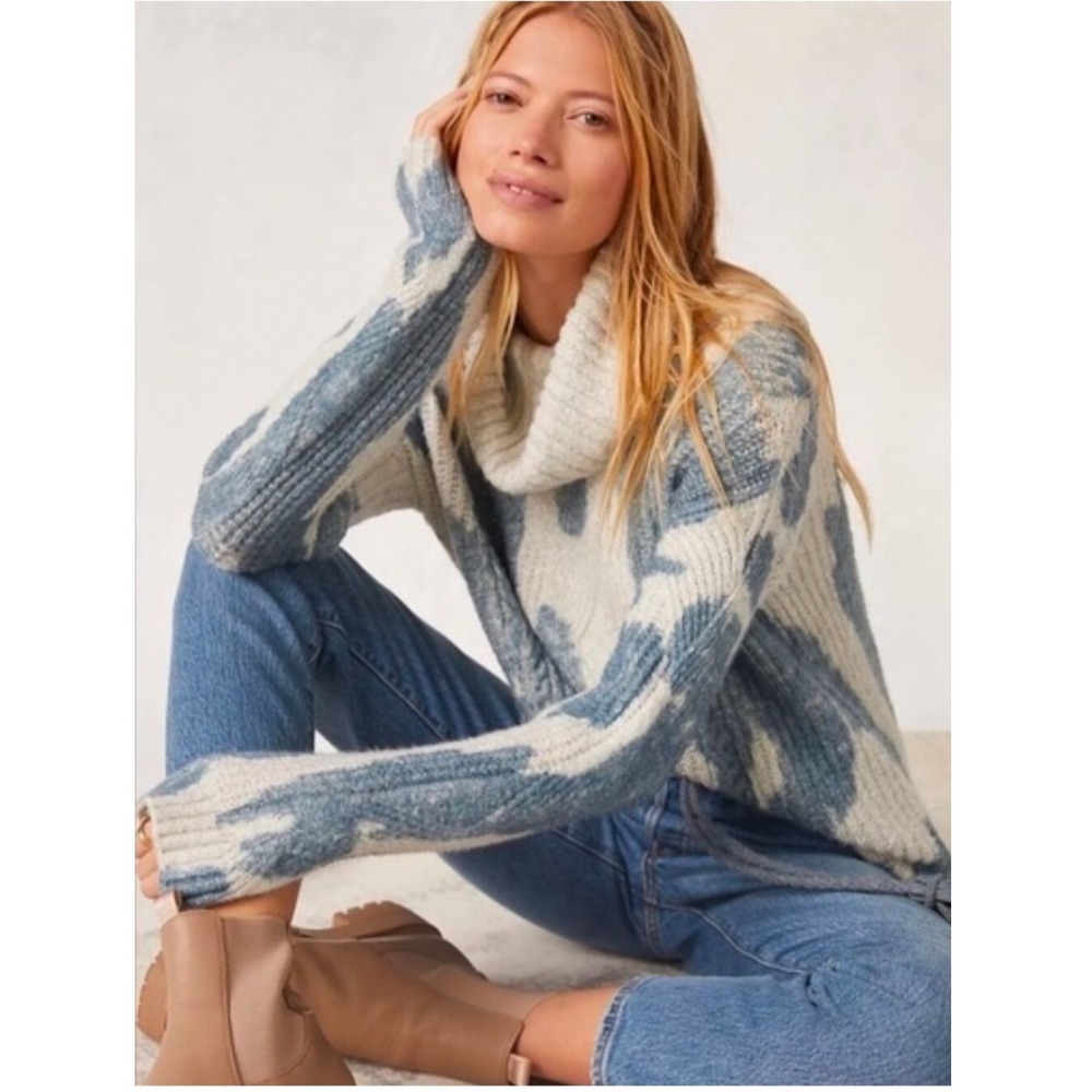 Pilcro Anthropologie Blue Cream Abstract Cable Knit Turtleneck Sweater Medium
